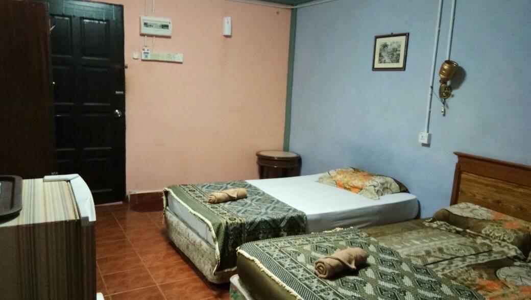 Chenang Lodge Motel Langkawi Buitenkant foto
